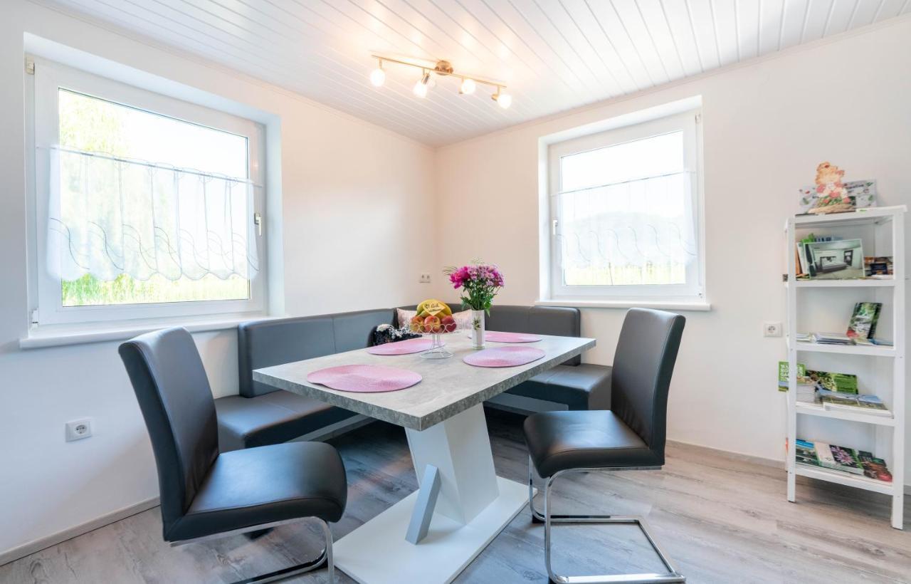 Ferienhaus Treissmann An Der Weinstrasse ロイトシャッハ エクステリア 写真