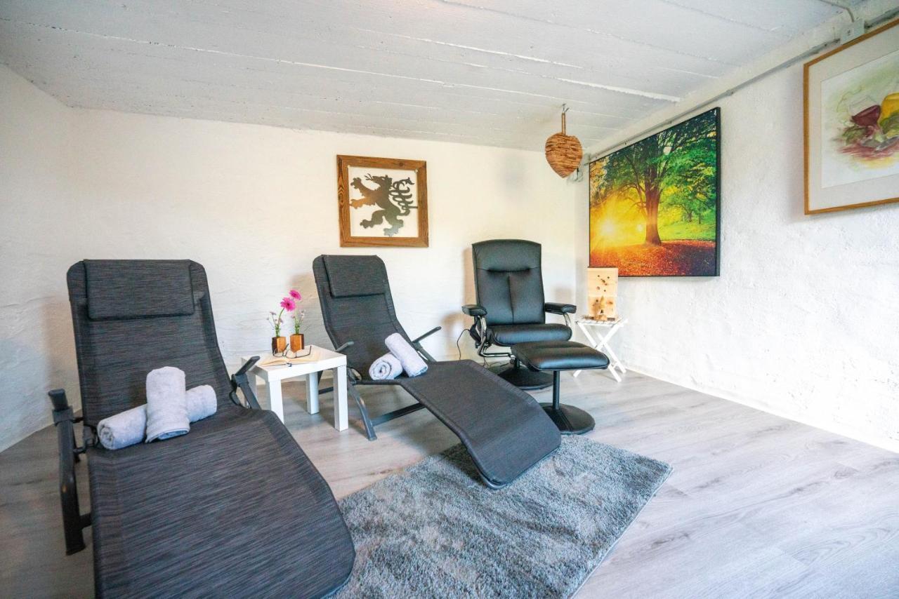 Ferienhaus Treissmann An Der Weinstrasse ロイトシャッハ エクステリア 写真